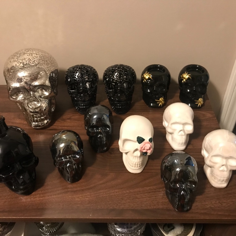 Lot of skulls